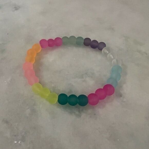 Translucent bead colorful bracelet stretch - Picture 1 of 4